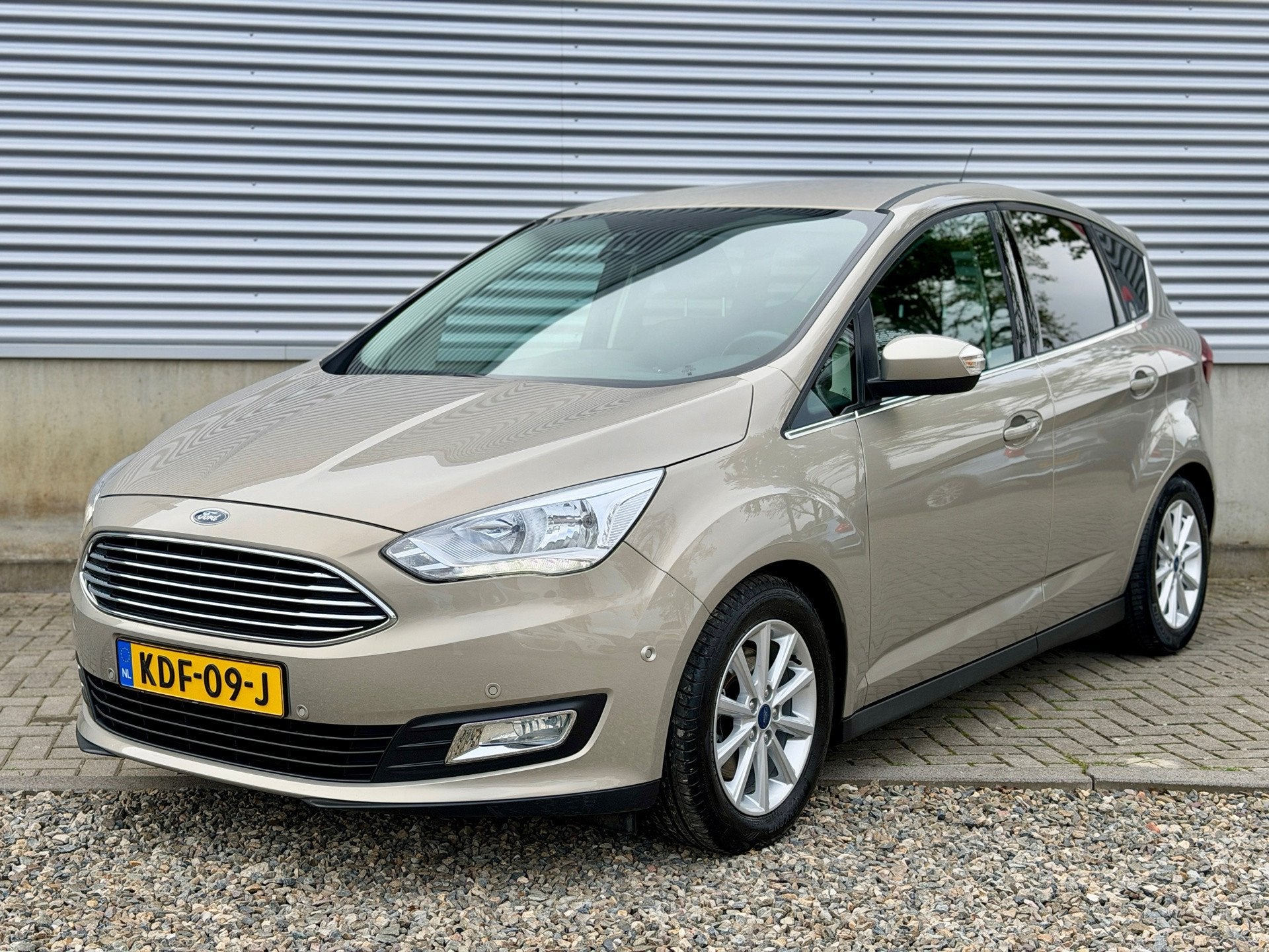 Ford C-MAX 1.5 Titanium 150pk [ trekhaak, Navi dealer o.h ], Auto's, Voorwielaandrijving, Stof, 4 cilinders, Bedrijf