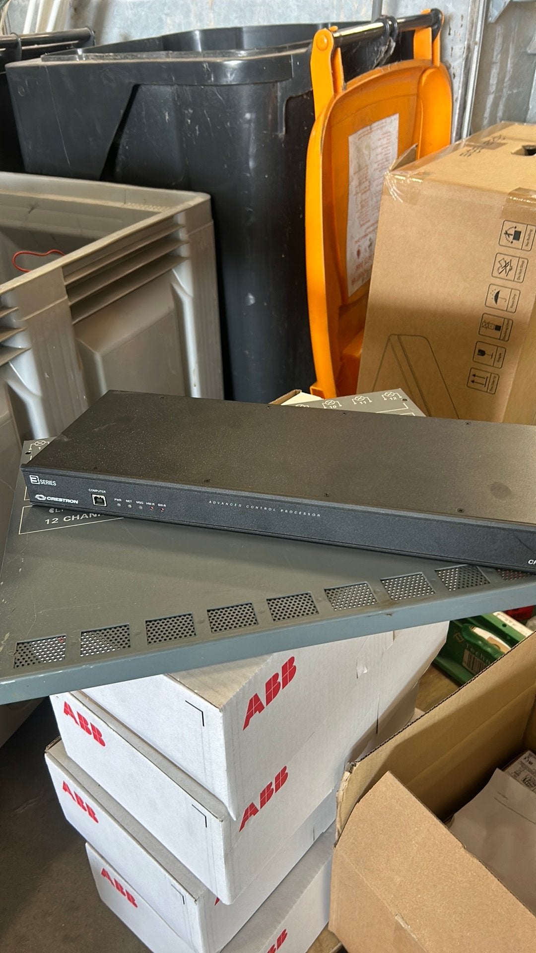 Crestron domotica systeem, Ophalen, Zo goed als nieuw