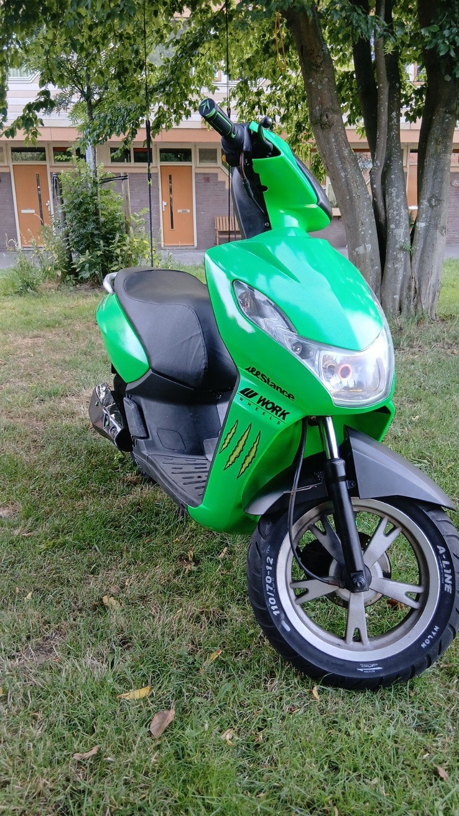 Peugeot kisbee leuk aangepakt, Fietsen en Brommers, Scooters | Peugeot, Ophalen, Overige modellen, Maximaal 45 km/u, Nieuw