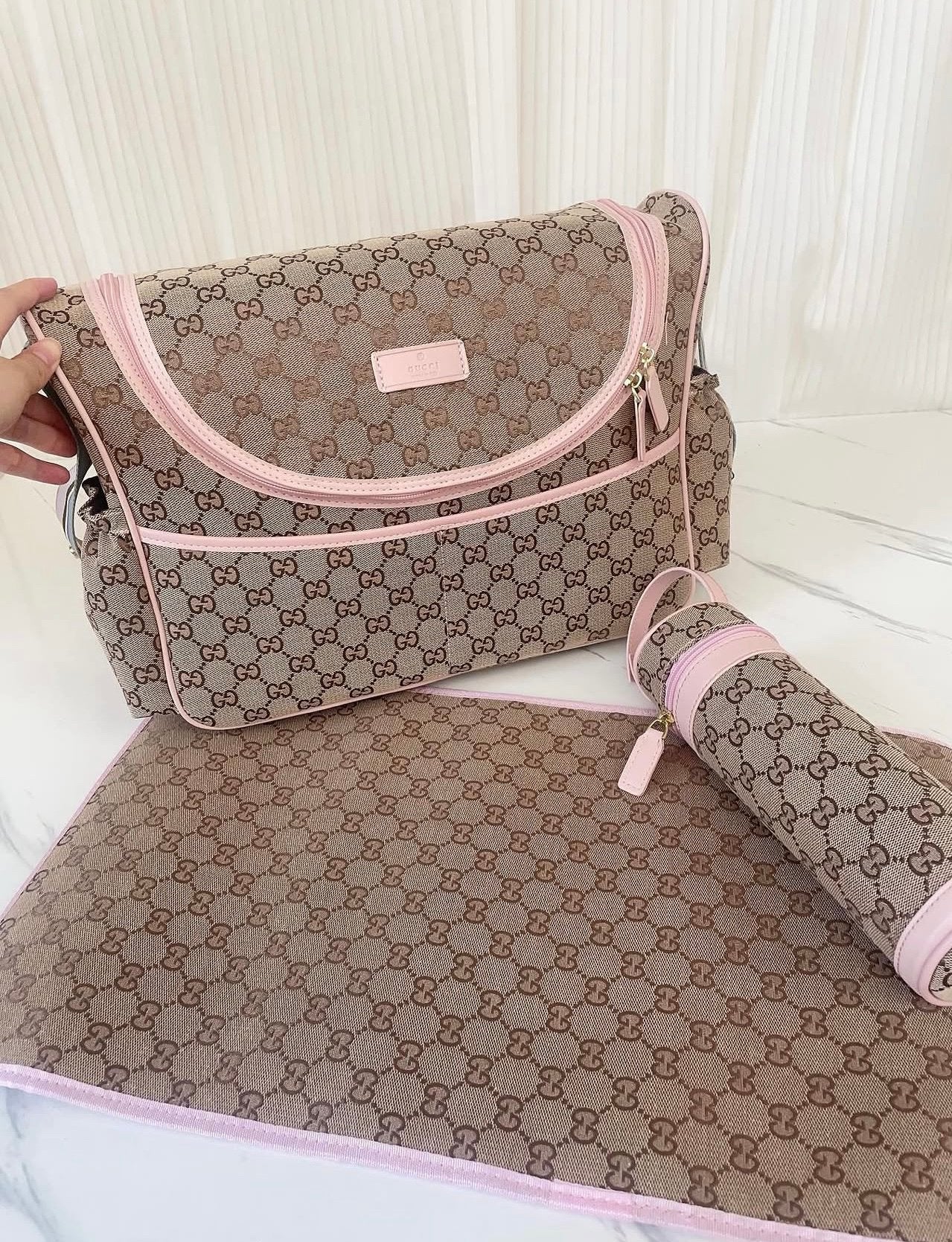 PRACHTIGE GUCCI LUIERTAS SET!!, Ophalen of Verzenden, Nieuw, Gucci