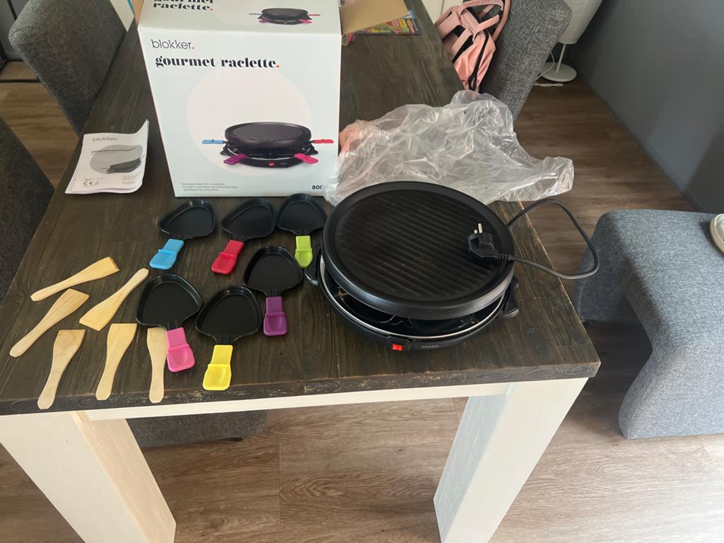 Blokker Gourmet Raclette - Zo goed als nieuw, Ophalen, Zo goed als nieuw, 4 t/m 7 personen