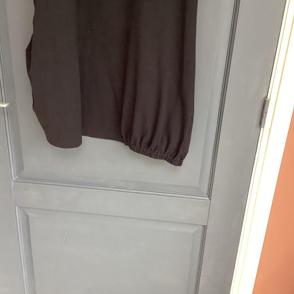 Leuke Hebbeding tuniek B/W v.o.t.o 54 cm lengte 103, Kleding | Dames, Tops, Ophalen of Verzenden, Gedragen, Zwart
