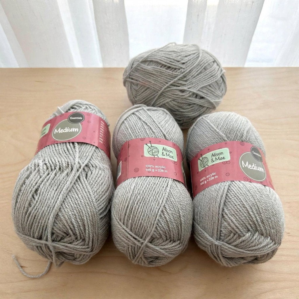 4x Breigaren Alison & Mae Essentials Medium - 100% Acryl, Hobby en Vrije tijd, Ophalen of Verzenden, Nieuw, Breien of Haken, Wol of Garen
