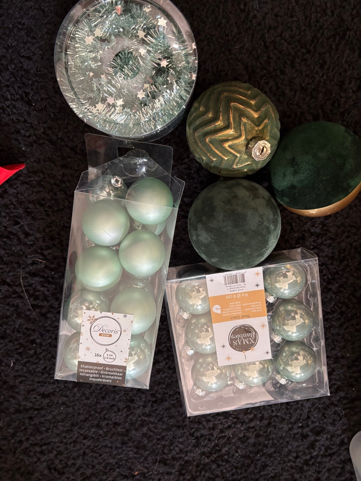 Setje diverse groene kerstballen, Ophalen, Zo goed als nieuw