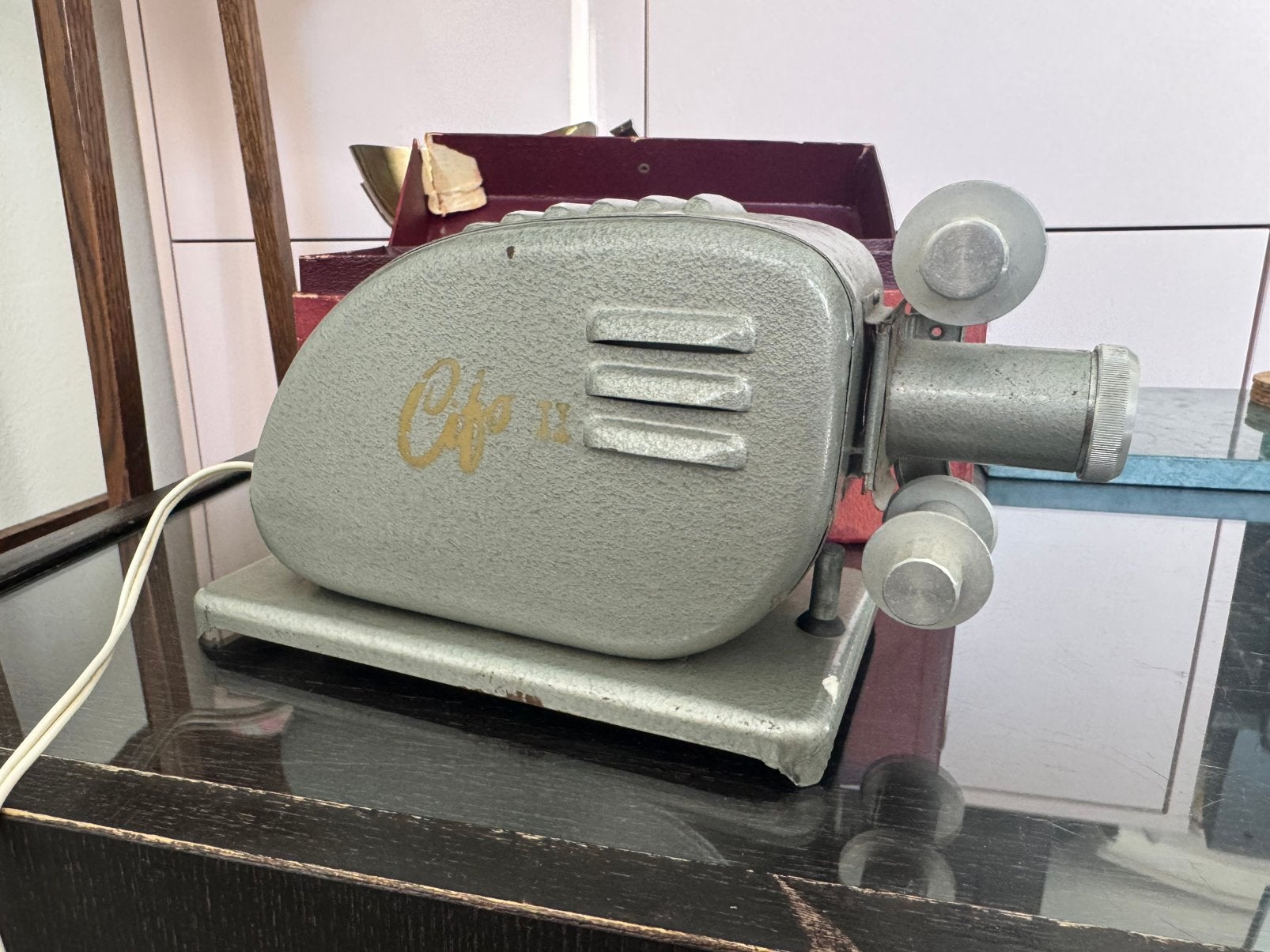 Vintage Cifo II filmstrookprojector (jaren ’50) – werkend –, Ophalen, 1940 tot 1960, Projector