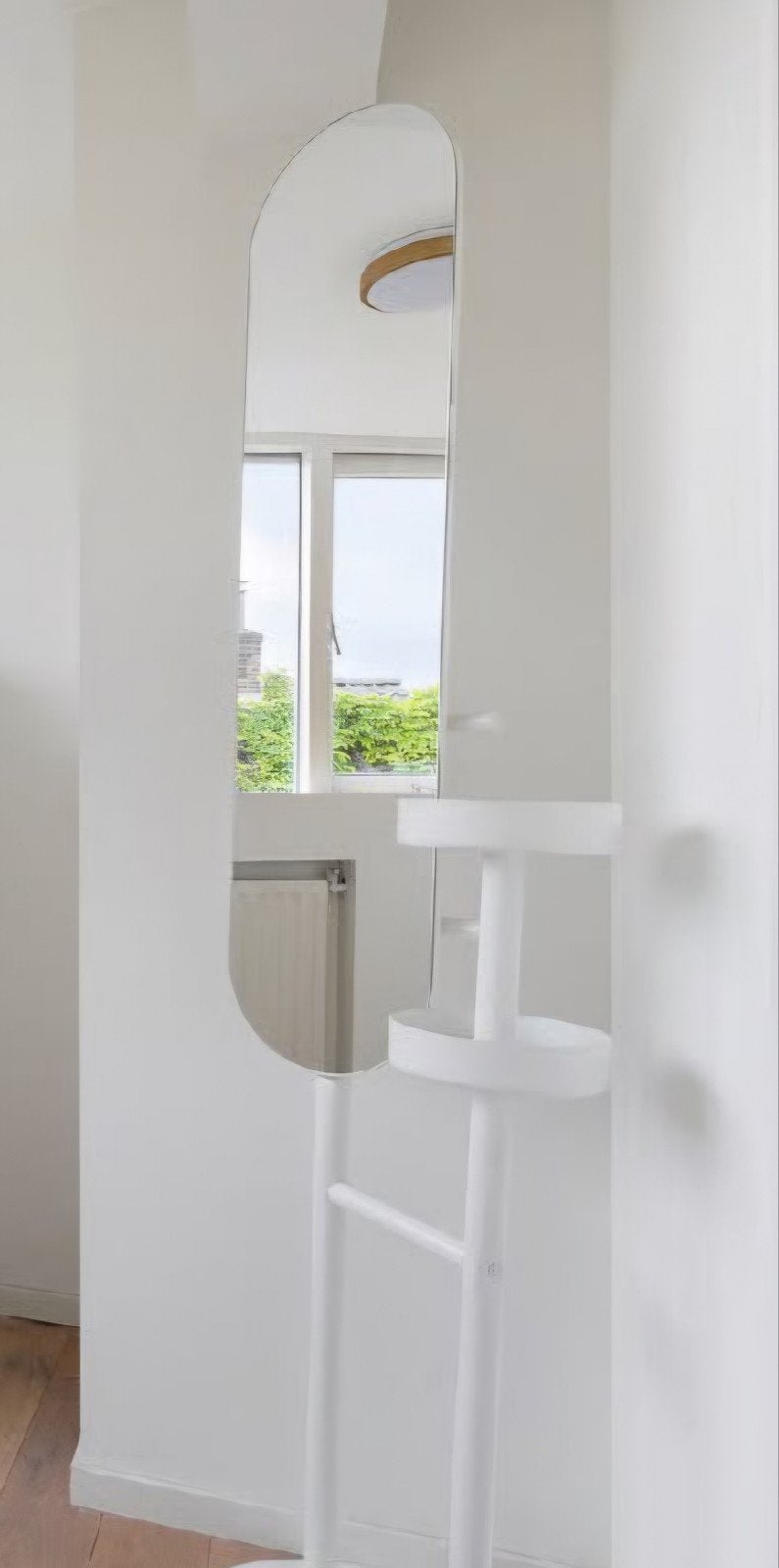 IKEA spiegel met kledingrek en opbergplankjes, Ophalen, Zo goed als nieuw, 150 tot 200 cm, Rechthoekig
