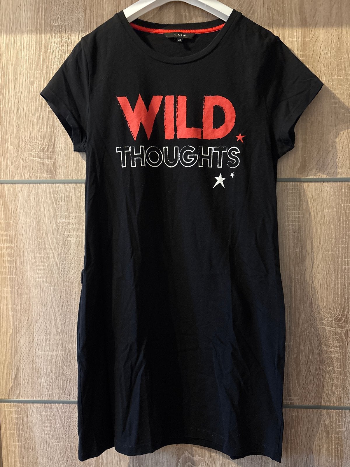 Nikkie T-shirtjurk 'Wild Thoughts', Maat 38/40 (M), Zwart, Ophalen of Verzenden, Gedragen