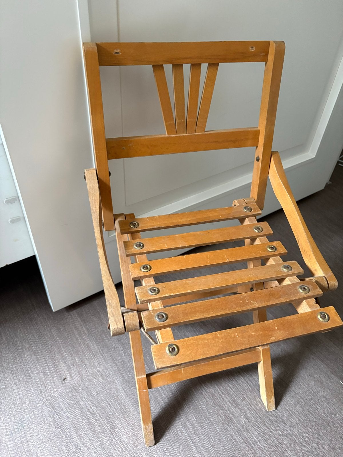 Thonet kinderklapstoel, Ophalen