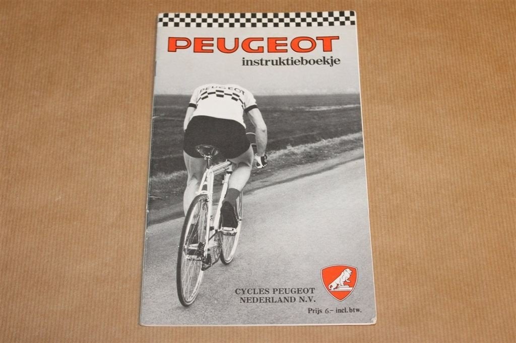 Peugeot Fiets Handleiding 1973 — Vintage Techniekboek, Ophalen of Verzenden, Gelezen, Overige onderwerpen