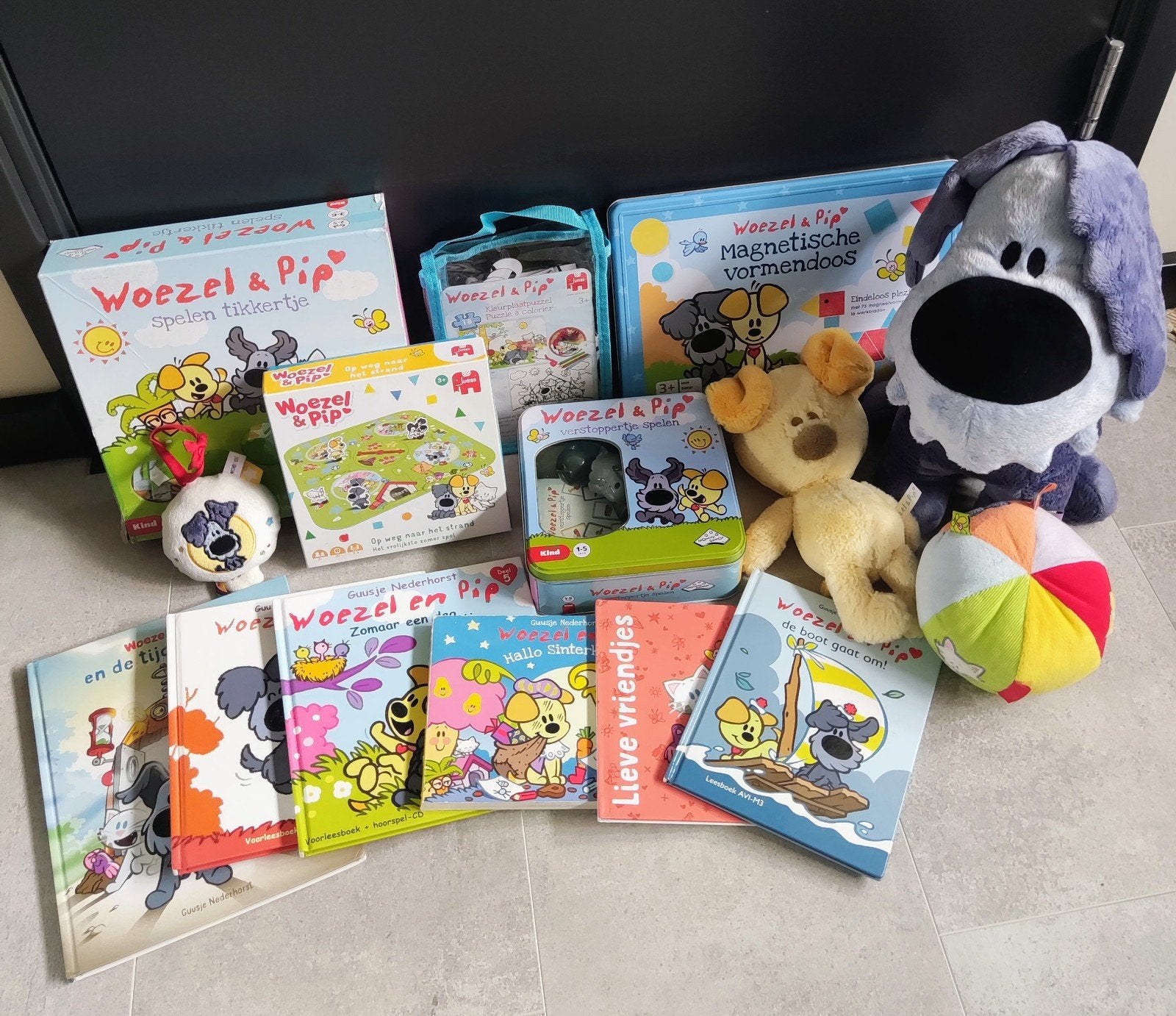 Grote Woezel & Pip speelgoed en boeken bundel, Ophalen of Verzenden, Zo goed als nieuw, Overige typen, Met geluid