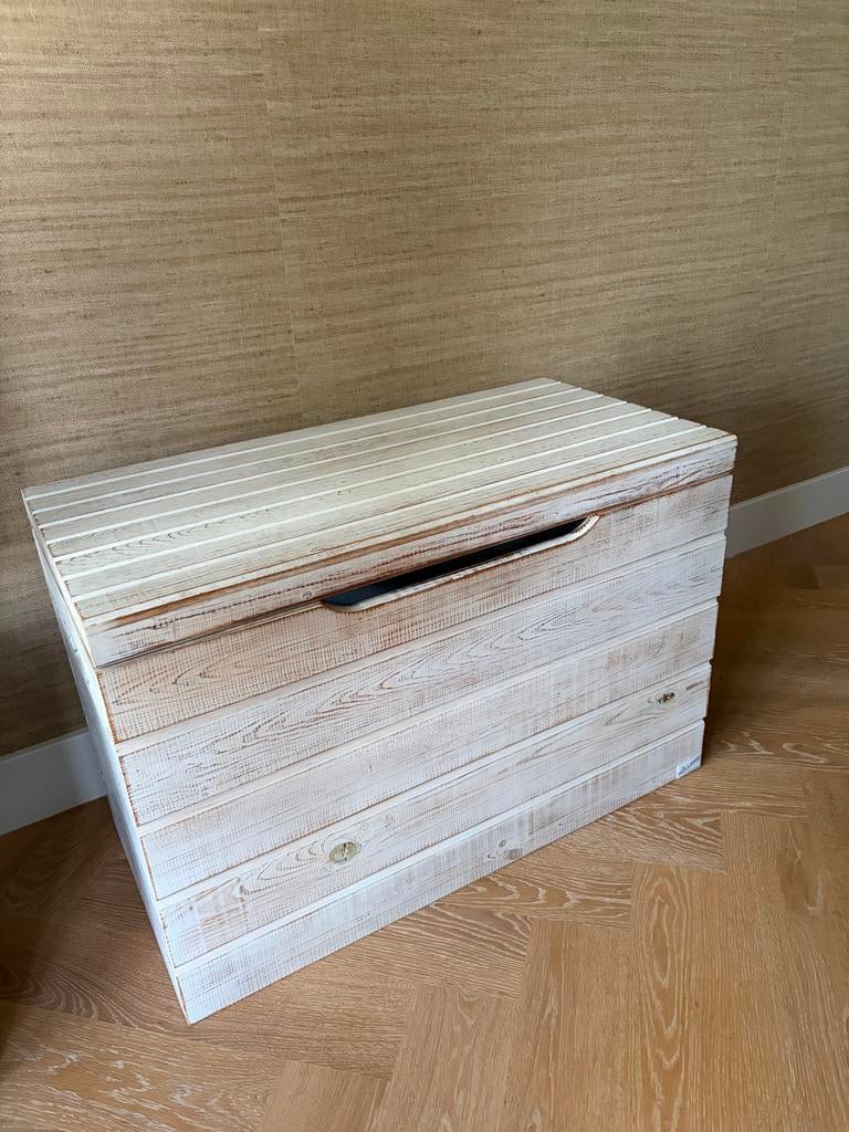Witte houten opbergkist van Holland Meubelen, Ophalen, Gebruikt, 50 tot 100 cm, 50 tot 75 cm