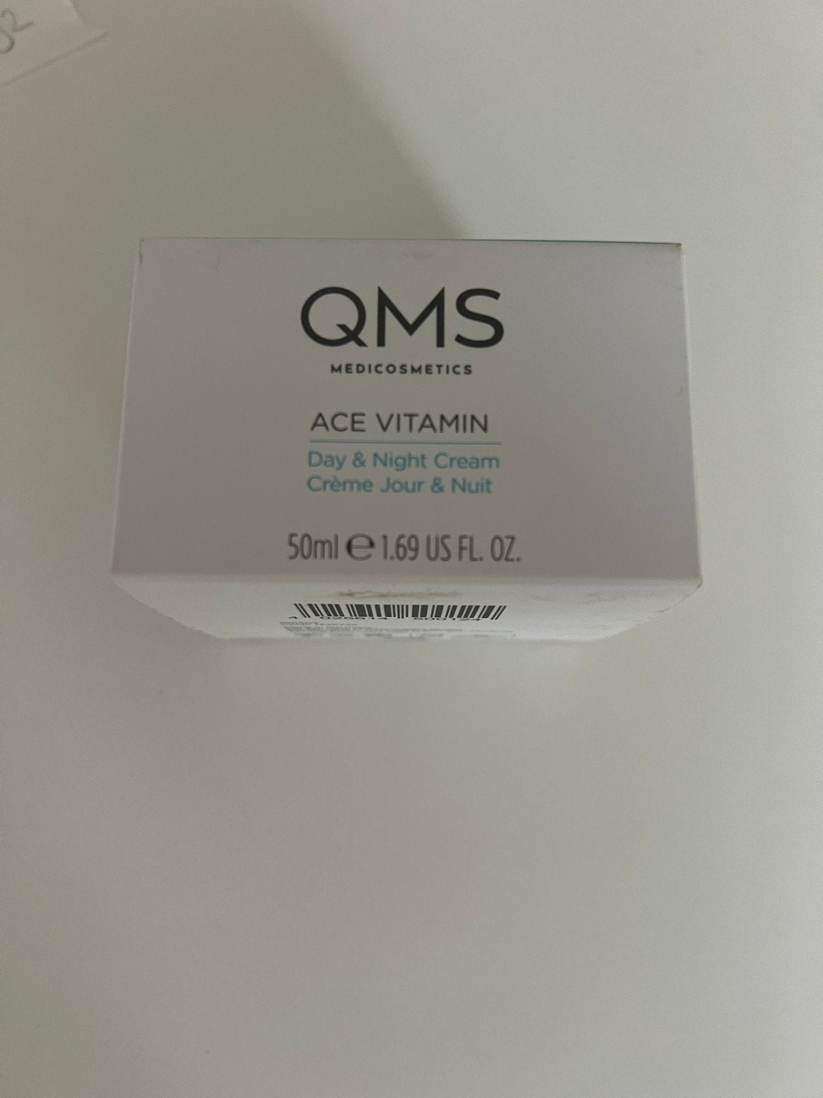 QMS Medicosmetics ACE Vitamin Dag & Nacht Crème 50ml, Sieraden, Tassen en Uiterlijk, Ophalen of Verzenden, Nieuw, Gehele gezicht