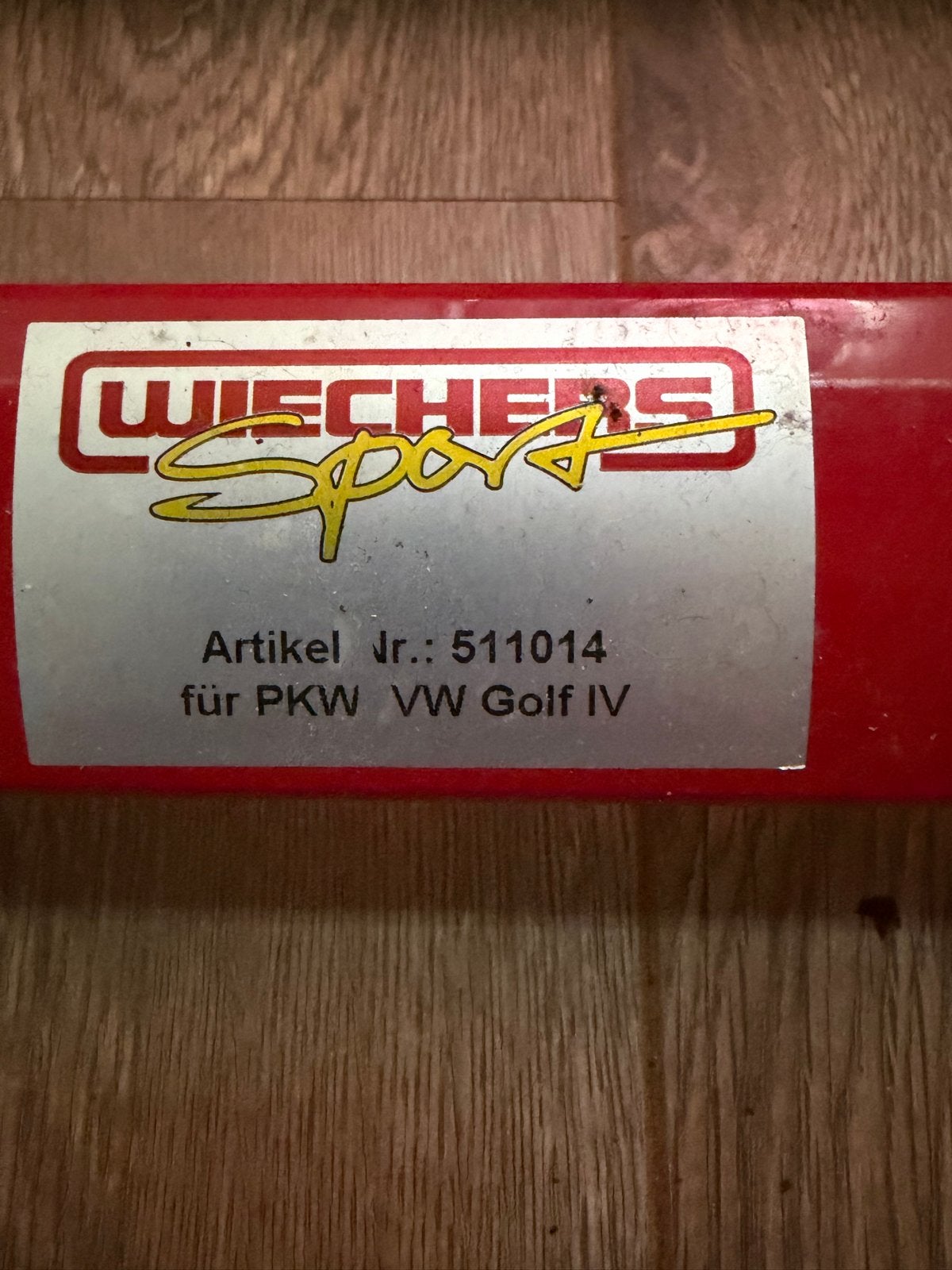Wiechers Sport veerpootbrug voor VW Golf 4, Ophalen