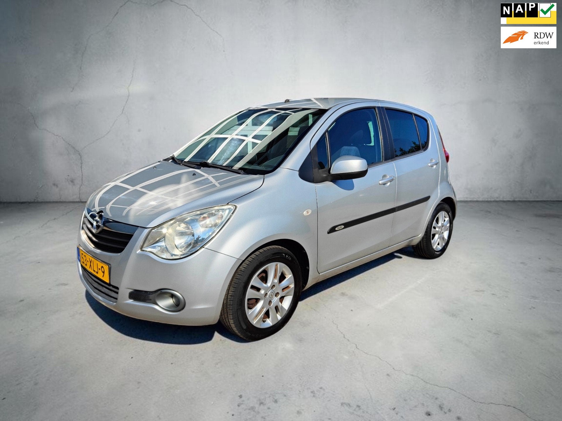Opel Agila 1.0 Edition, Auto's, Voorwielaandrijving, Euro 5, Gebruikt, 31 €/maand