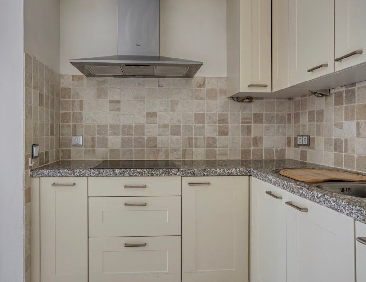 Lichte L-keuken met apparatuur, Ophalen, Zo goed als nieuw, Enkelwandige keuken