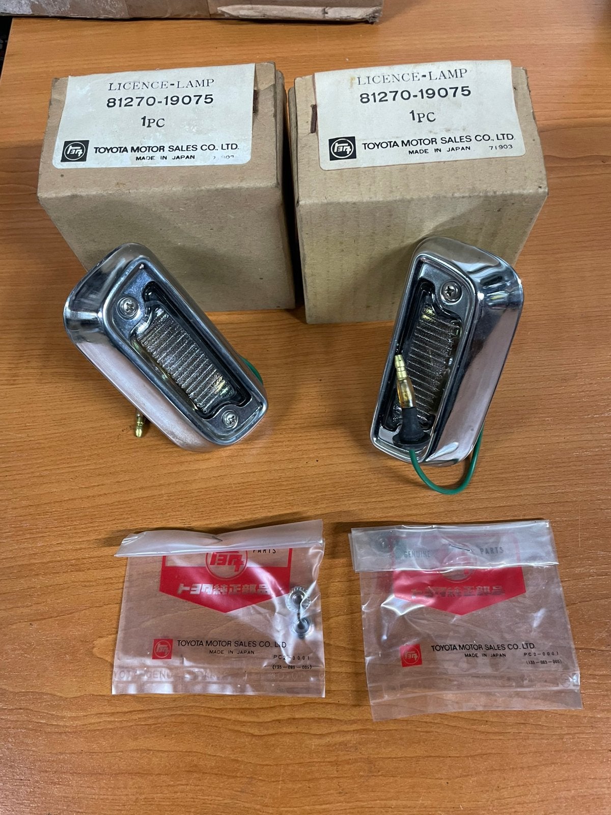 Toyota corolla ke20 ke25 set kenteken lampen 81270-19075, Ophalen of Verzenden, Zo goed als nieuw