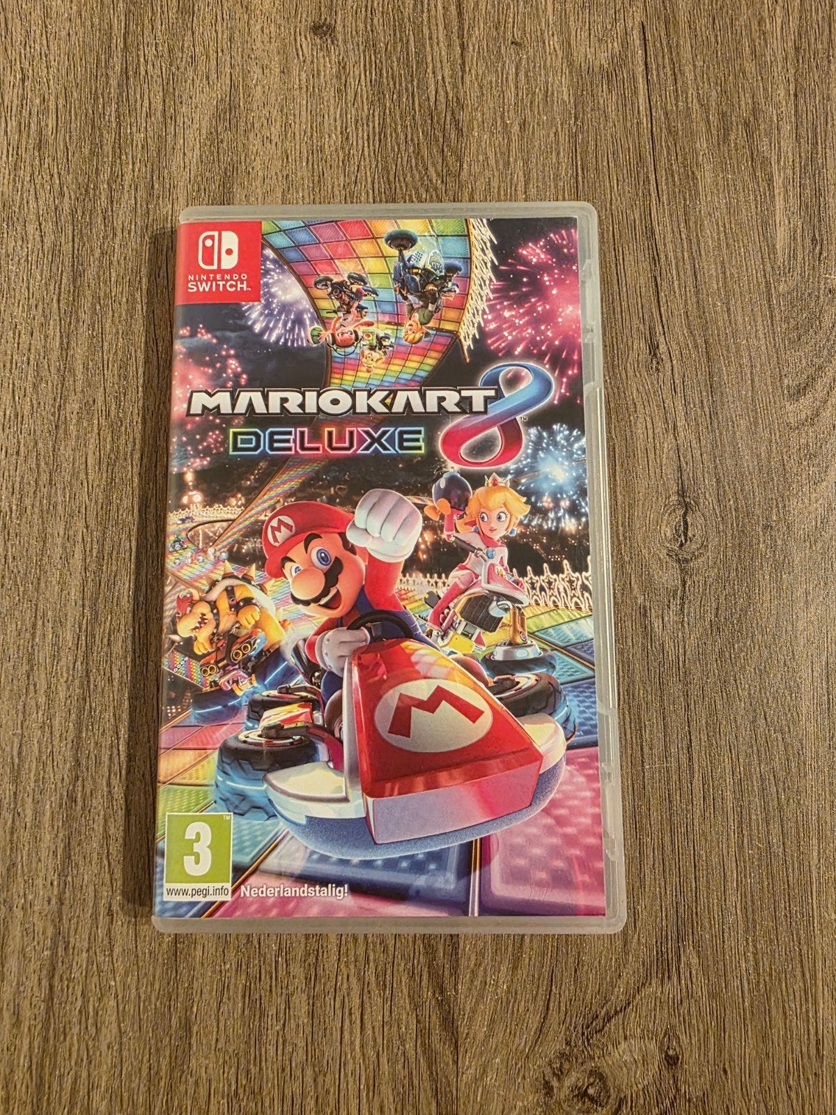 Mario Kart 8 Deluxe - Nintendo Switch, Racen en Vliegen, Ophalen of Verzenden, Zo goed als nieuw, Eén computer