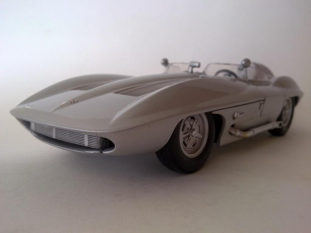 Autoart - Chevrolet Corvette Stingray Concept 1959, Ophalen of Verzenden, Zo goed als nieuw, Auto, Autoart