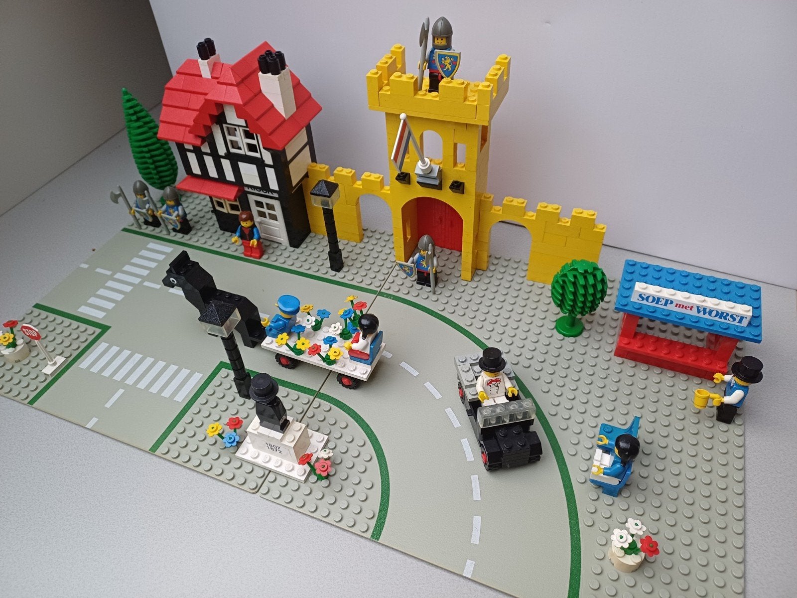 Lego 1592 set Town Square - Castle Scene, Kinderen en Baby's, Speelgoed | Duplo en Lego, Ophalen of Verzenden, Gebruikt