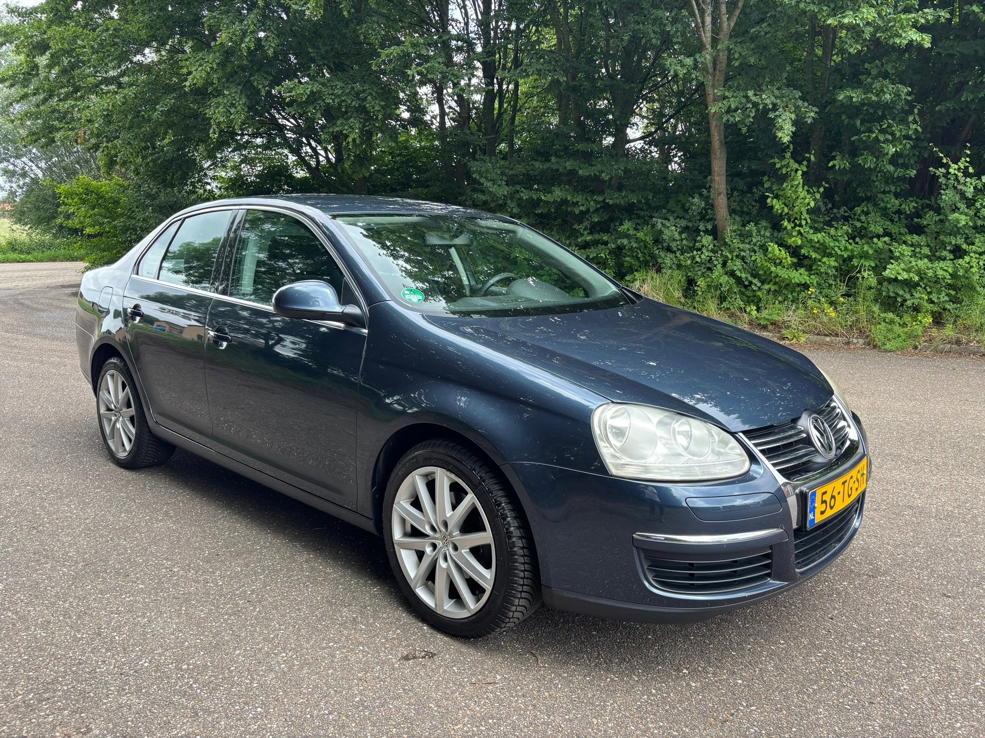 Volkswagen Jetta 1.6 Comfortline | Zeer net! | Clima | Navi, Auto's, Gebruikt, Zwart, 4 cilinders, Handgeschakeld