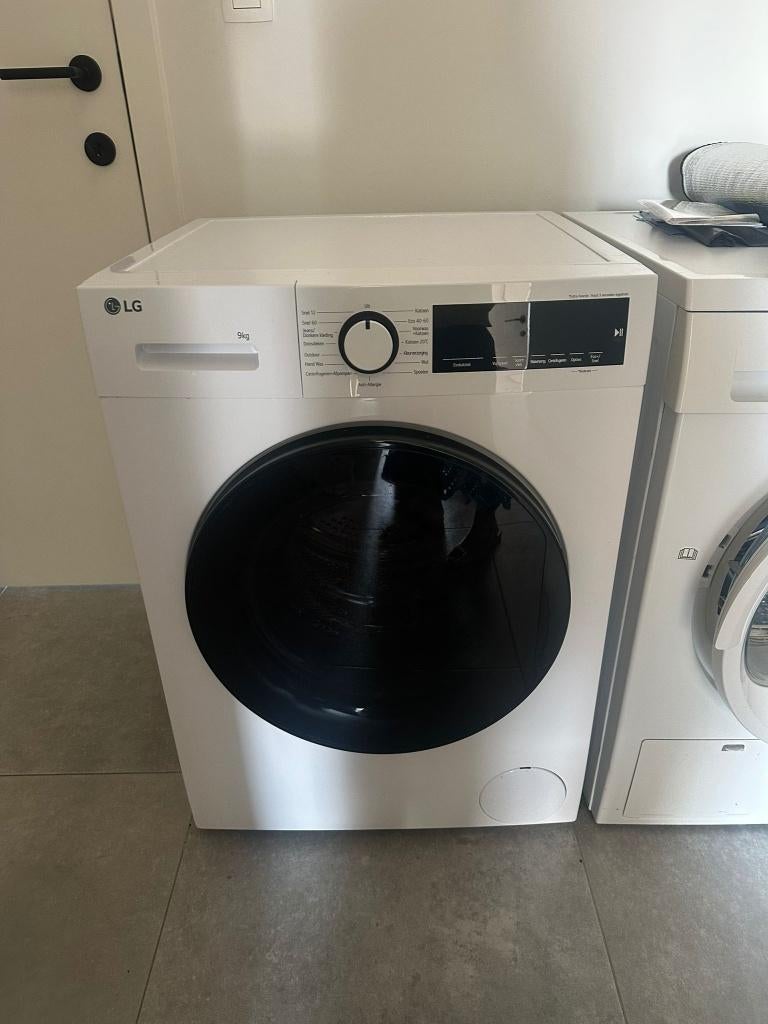 LG Wasmachine 9KG - Energieklasse A - Met steam <2 jaar oud, Witgoed en Apparatuur, Wasmachines, Ophalen, 1200 tot 1600 toeren