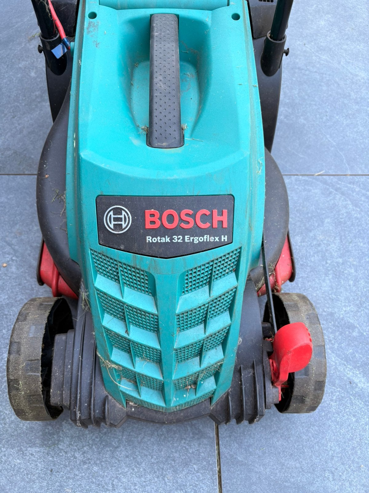 Bosch Grasmaaier Rotak 32 (werkt niet meet goed), Ophalen, Gebruikt