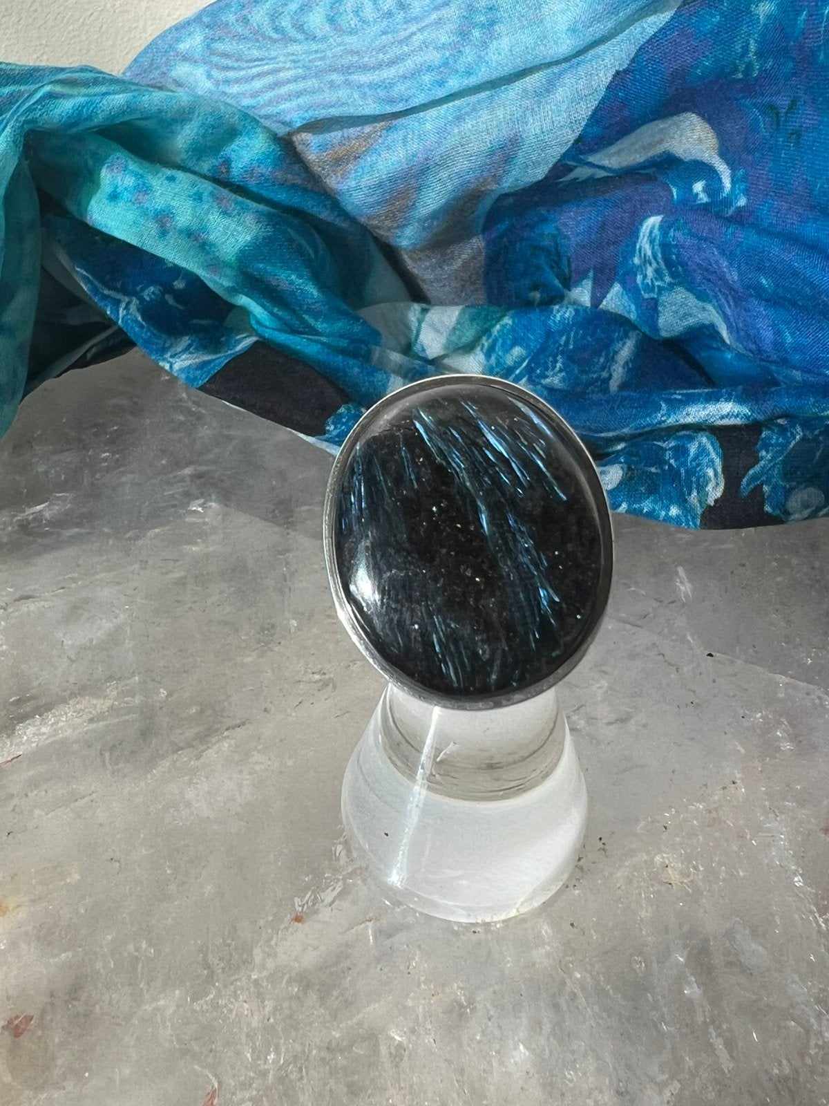 Nuummiet tovenaarssteen hoge trilling zeldzaam magie uniek, Blauw, Nieuw, Ophalen of Verzenden, 17 tot 18