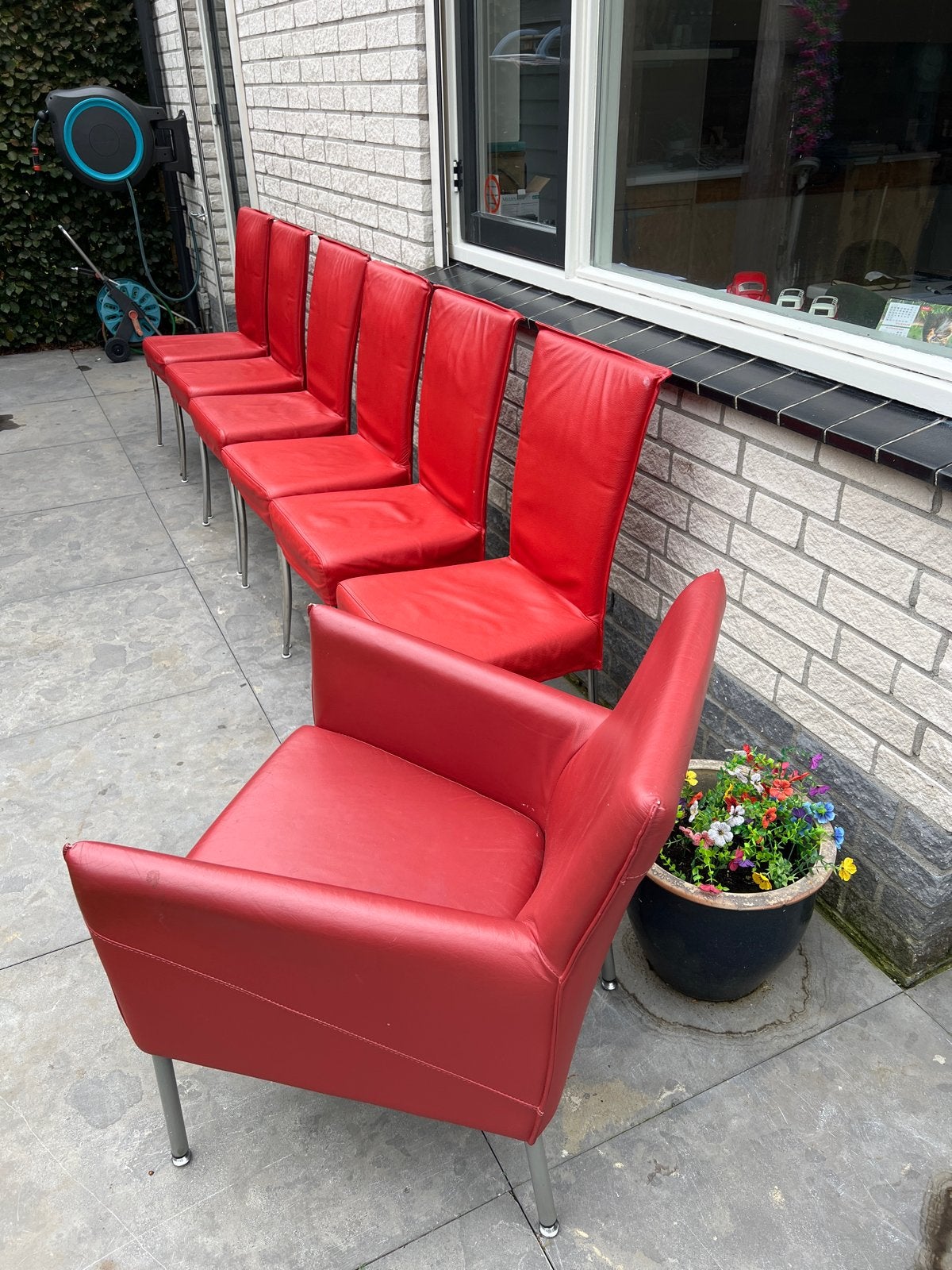 Set van 6 rode eetkamerstoelen en 1 fauteuil, Huis en Inrichting, Ophalen, Gebruikt, Leer, Eetkamer stoelen
