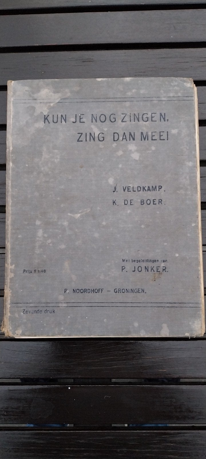 Kun je nog zingen, zing dan mee! + Vrij Nederland 1941 1 pag, Boeken, Muziek, Gelezen, J. Veldkamp en K. de Boer, Ophalen of Verzenden