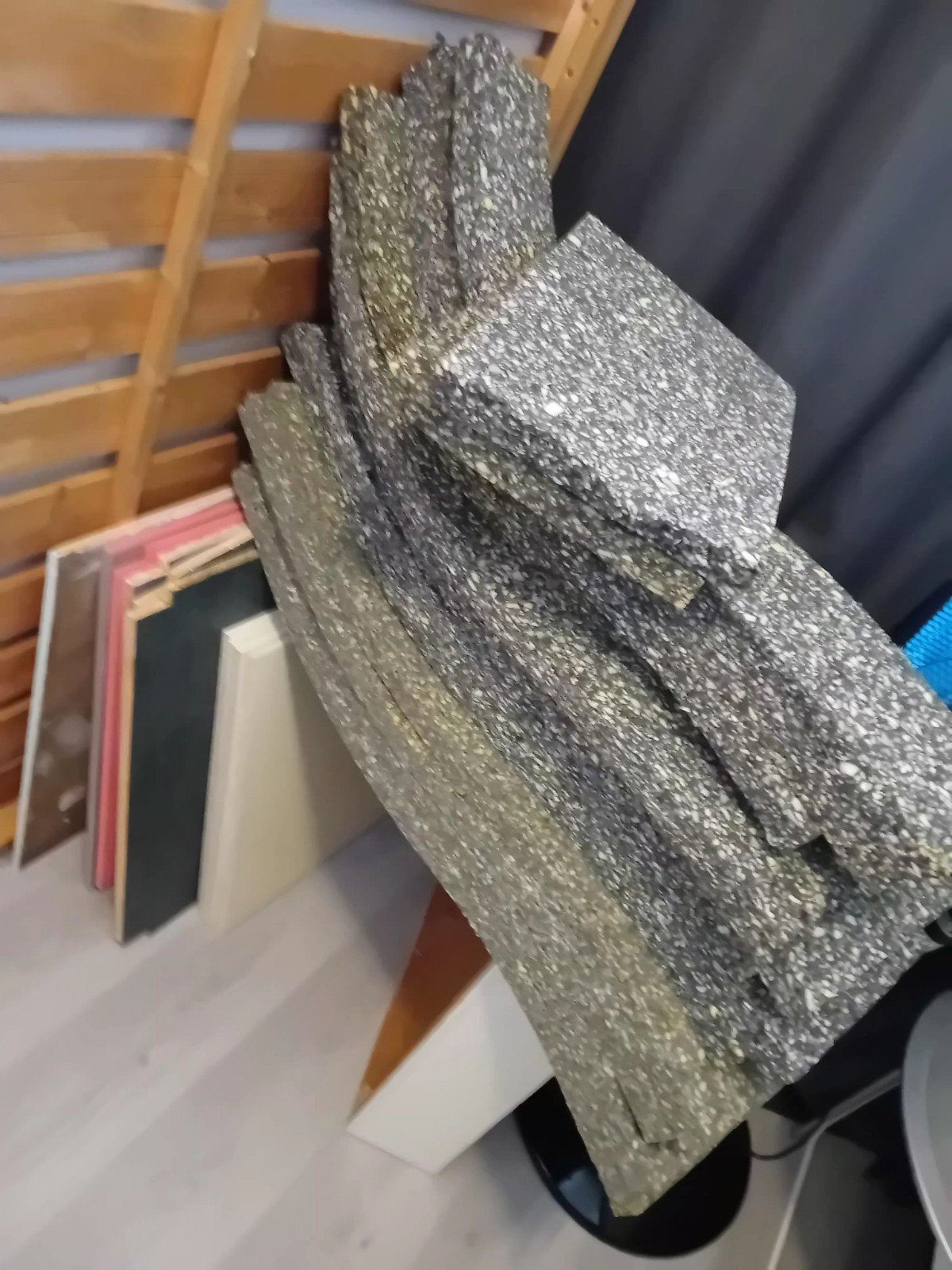 GRATIS Geluids-isolatie materiaal 4m2, Doe-het-zelf en Verbouw, Isolatie en Afdichting, Ophalen, Overige materialen, 4 tot 8 cm