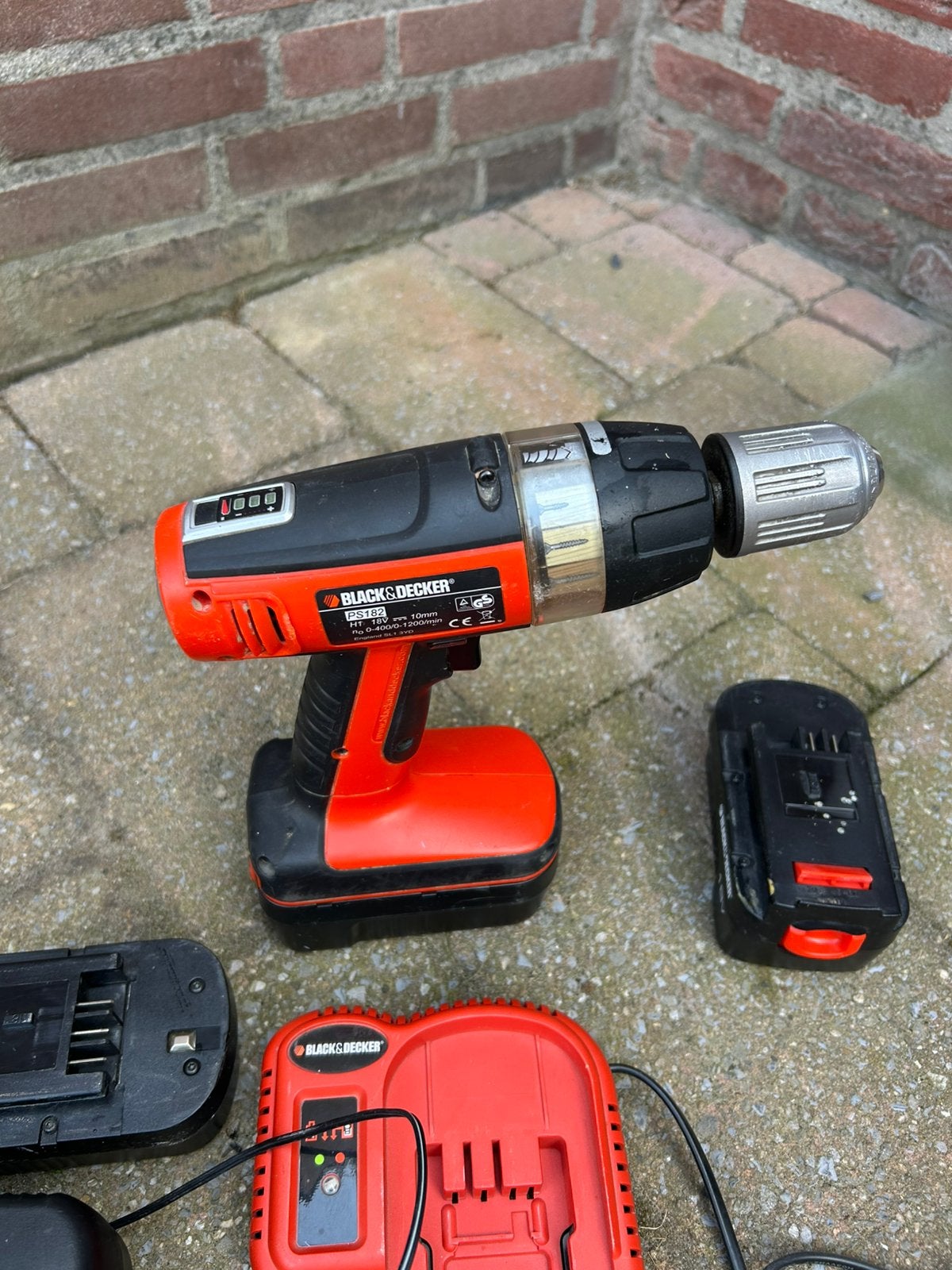 Black en Decker accuschroef machine, Ophalen of Verzenden, Zo goed als nieuw, Minder dan 400 watt, Boor- en Schroefmachine