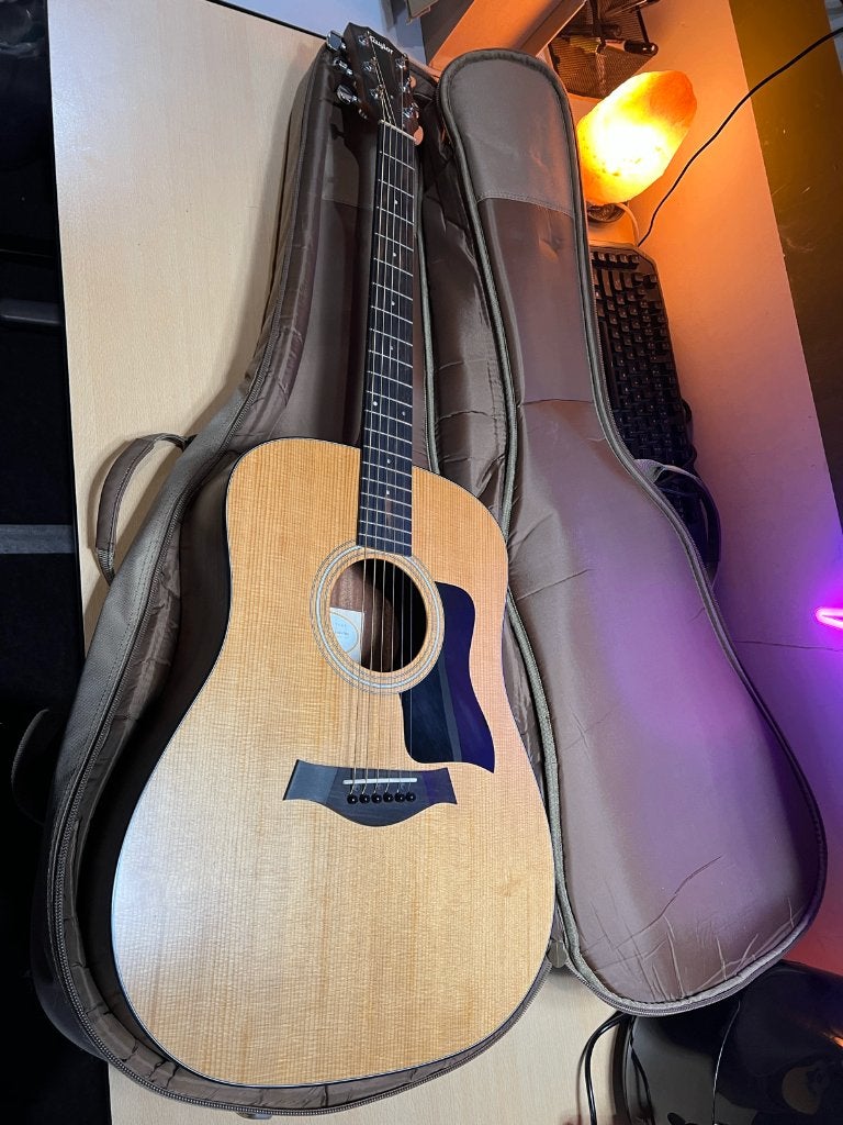 Taylor 110e Semi-Akoustische gitaar, Ophalen of Verzenden, Zo goed als nieuw, Western- of Steelstringgitaar, Met (piezo-)element