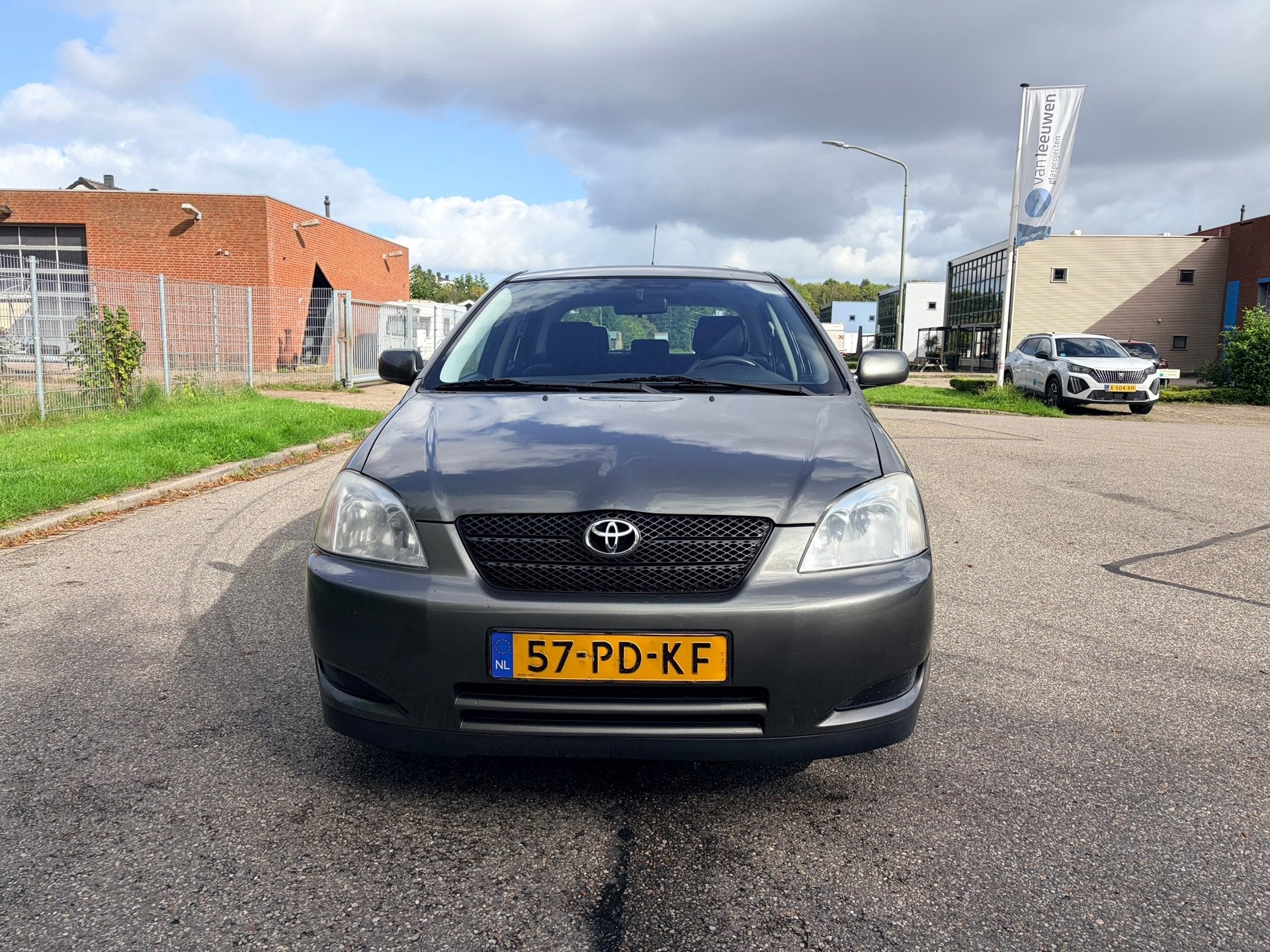 Toyota Corolla 1.6 VVT-i Linea Terra, Voorwielaandrijving, 450 kg, Gebruikt, 4 cilinders