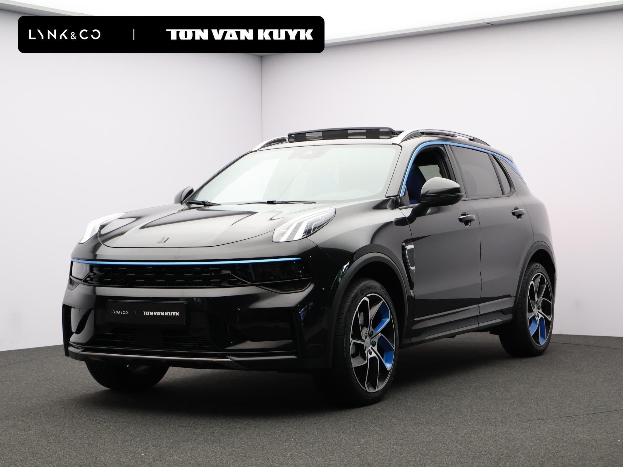 Lynk & Co 01 1.5 / Carplay / Camera / Adaptive Cruise / Pano, Auto's, Stof, Euro 6, Bedrijf, 1854 kg