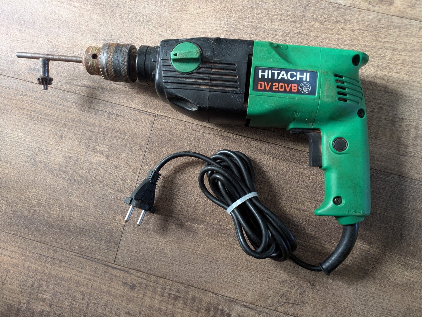 Hitachi DV 20VB Klopboormachine - Krachtig en Betrouwbaar, Boor- en/of Breekhamer, Ophalen of Verzenden, Klopboormechanisme, Gebruikt