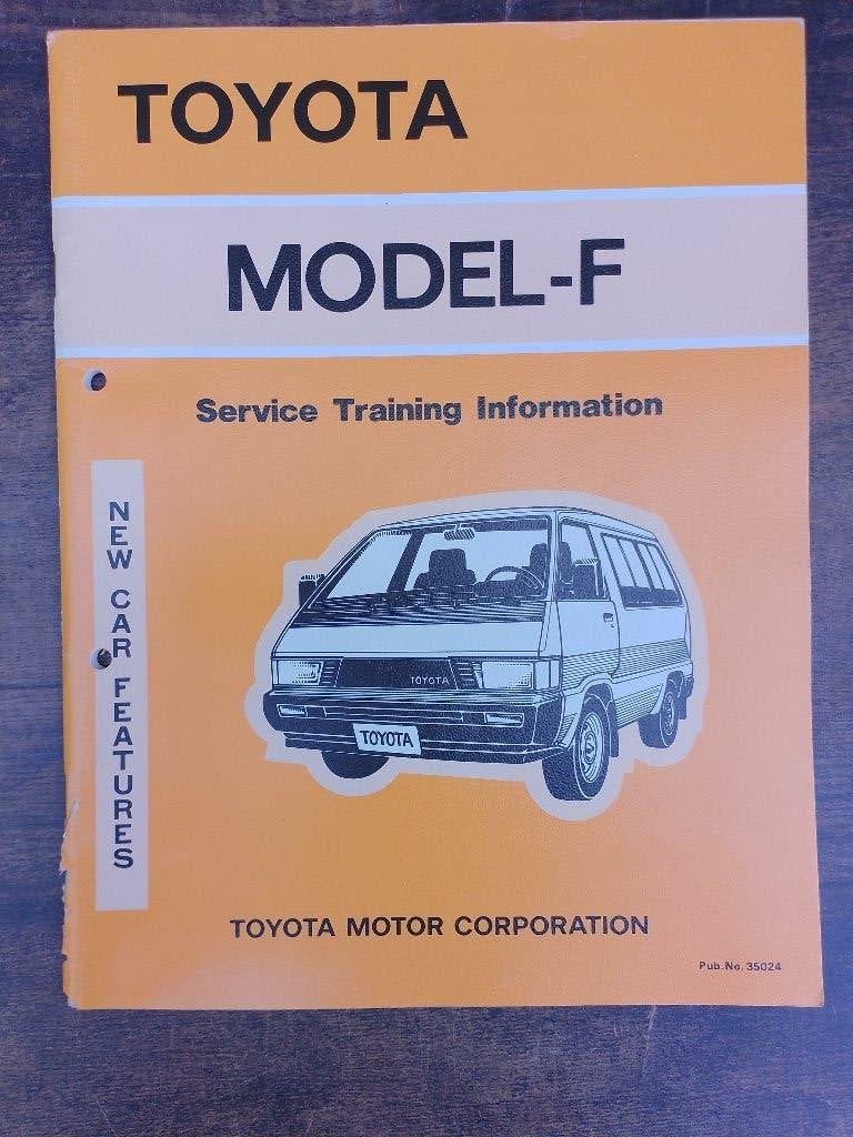 Toyota Model F dealer werkplaatsboek technische informatie, Ophalen of Verzenden, Gelezen, Toyota