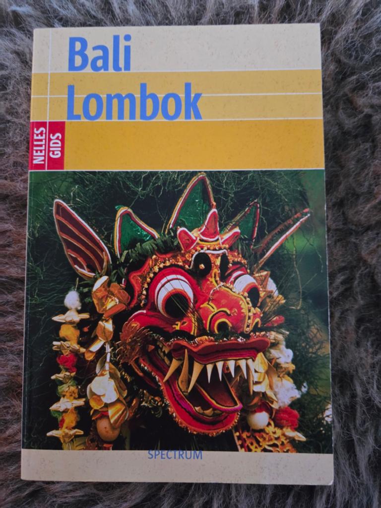 Nelles Gids Bali Lombok - Reisgids Spectrum, Nelles Gids, Ophalen of Verzenden, Reisgids of -boek, Azië