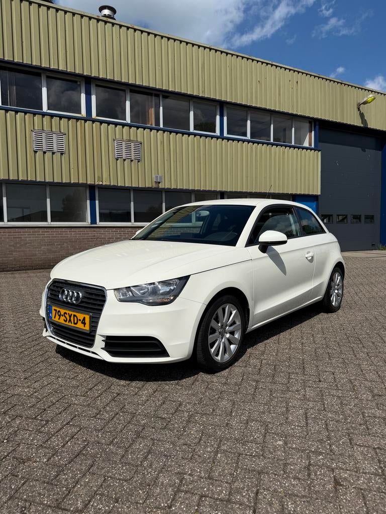 Audi A1 1.2 Tfsi 63KW 2012 Wit NETJES, Auto's, Voorwielaandrijving, Euro 5, Stof, A1