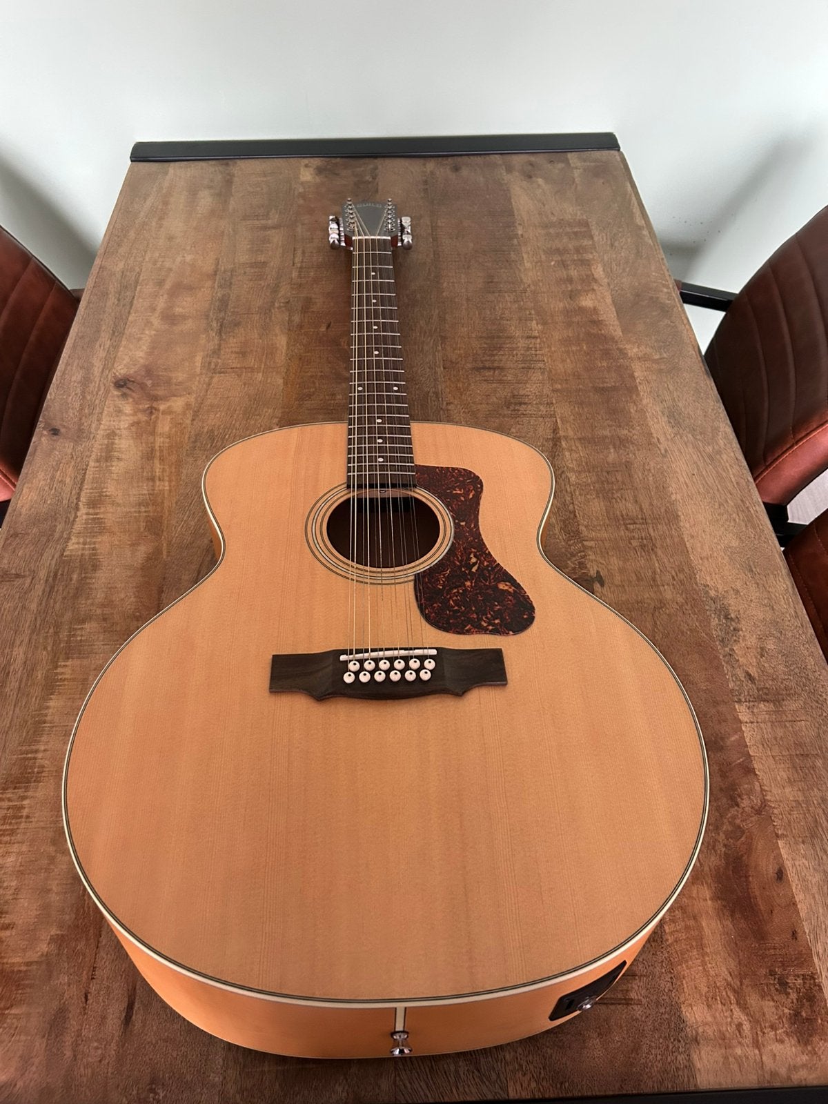 Guild F2512e, Ophalen, Zo goed als nieuw, Western- of Steelstringgitaar