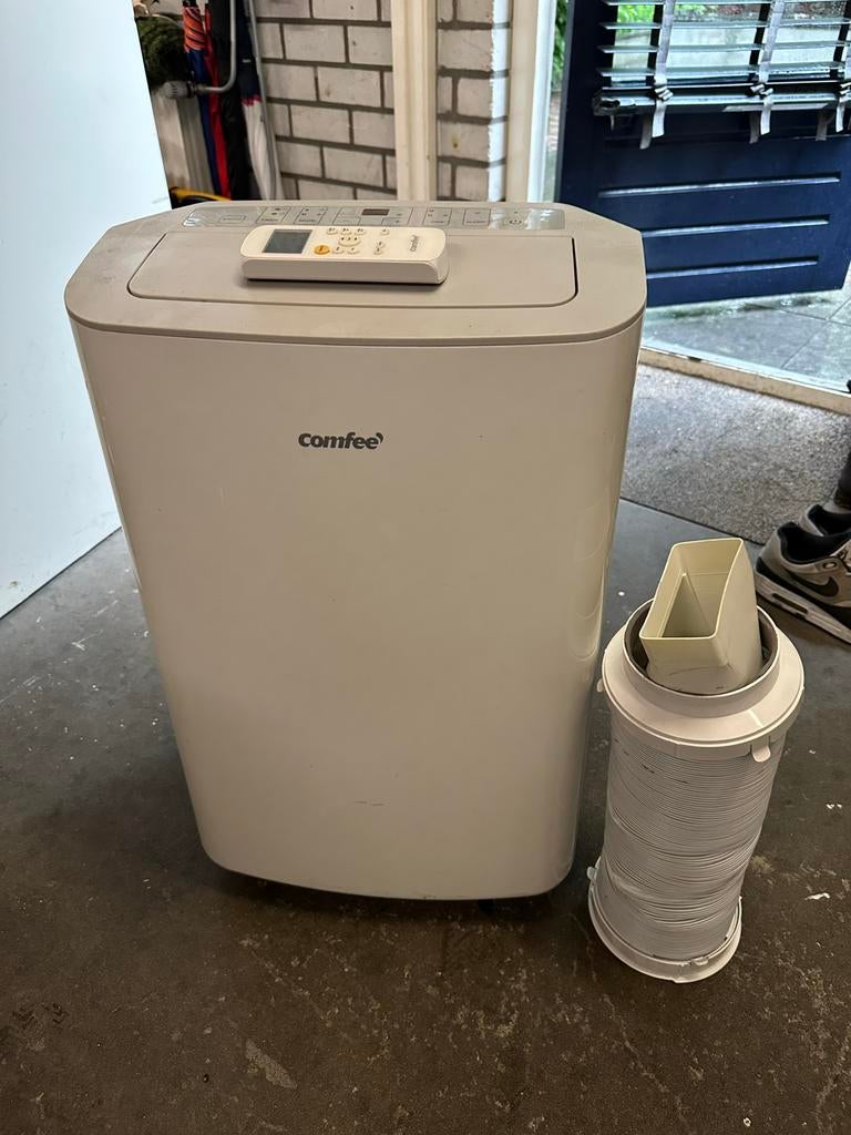 Comfee Mobiele Airco met Afstandsbediening en Afvoerslang, Ophalen, Gebruikt, Minder dan 60 m³, 3 snelheden of meer