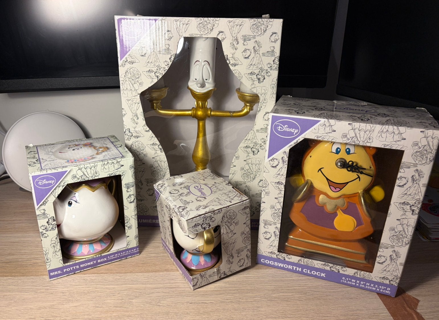 Disney - belle & het best - servies, Verzamelen, Ophalen, Assepoester of Belle, Zo goed als nieuw, Beeldje of Figuurtje