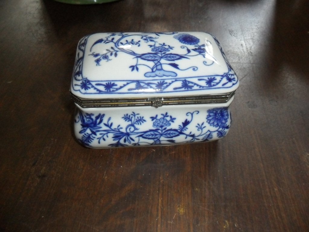Antieke Meisen dekseldoos Zwiebelmuster  1850-1887, Ophalen of Verzenden