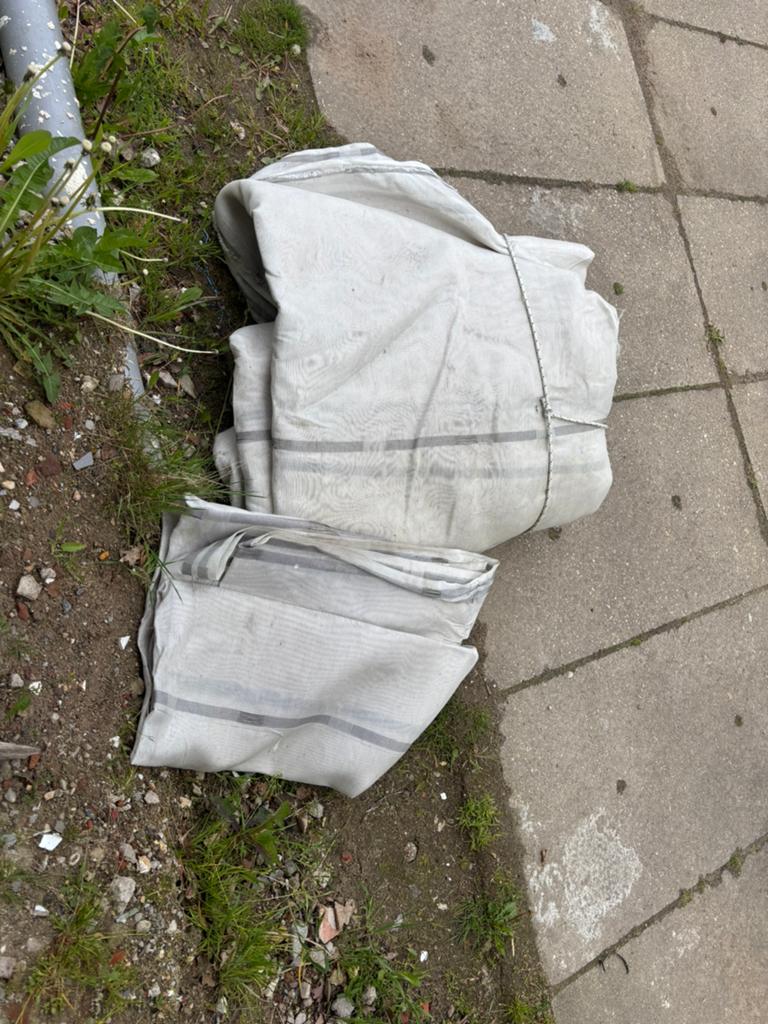 Wind en water doorlatende zeilen/doeken voor om steigers, Ophalen, Gebruikt