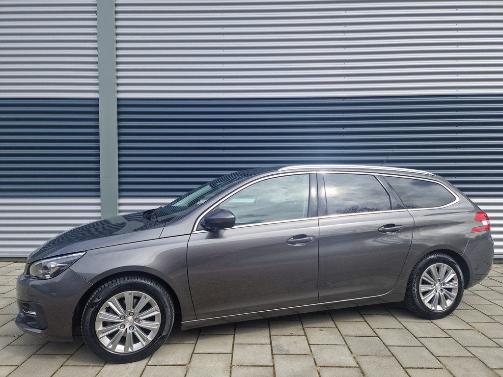 Peugeot 308 SW 1.2 PureTech Allure, Climatronic, PDC, Topsta, Voorwielaandrijving, Stof, Gebruikt, 1199 cc