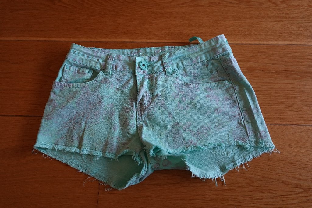 Kort broekje van Circle of Trust incl. riem, Kleding | Dames, Overige kleuren, Ophalen of Verzenden, Zo goed als nieuw, W27 (confectie 34) of kleiner