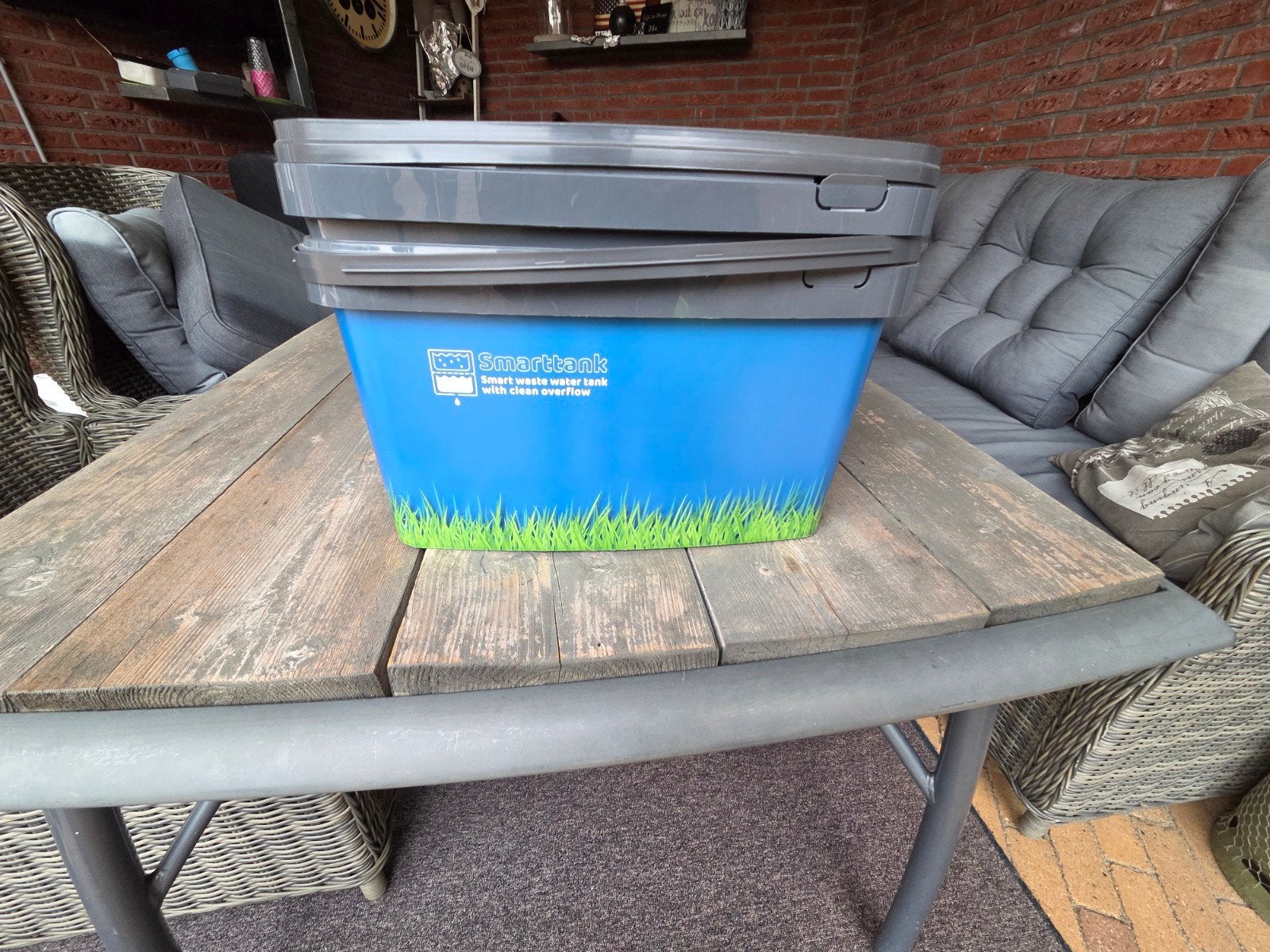 slimme vuilwatertank, Ophalen