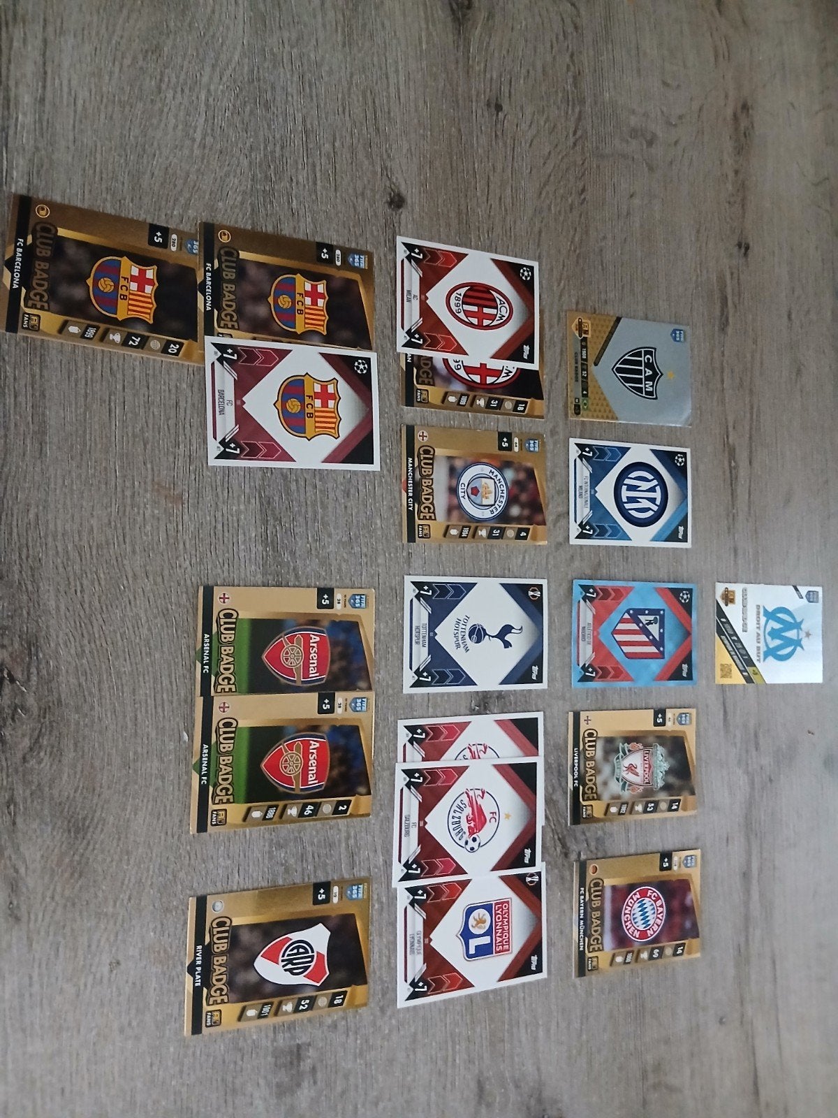 Voetbal Club Badge Kaarten - Diverse Clubs, Ophalen, Zo goed als nieuw, Buitenlandse clubs, Spelerskaart