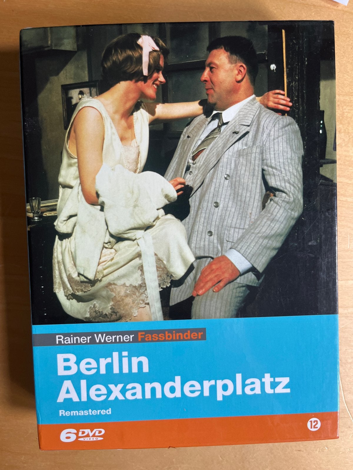 Berlin Alexanderplatz Remastered - Rainer Werner Fassbinder, Waargebeurd drama, Ophalen of Verzenden, Vanaf 12 jaar, Remastered