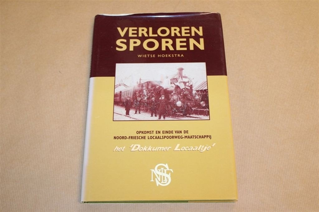 Dokkumer Lokaaltje — Verloren Sporen, Fotoboek Gesigneerd, Ophalen of Verzenden, Gelezen