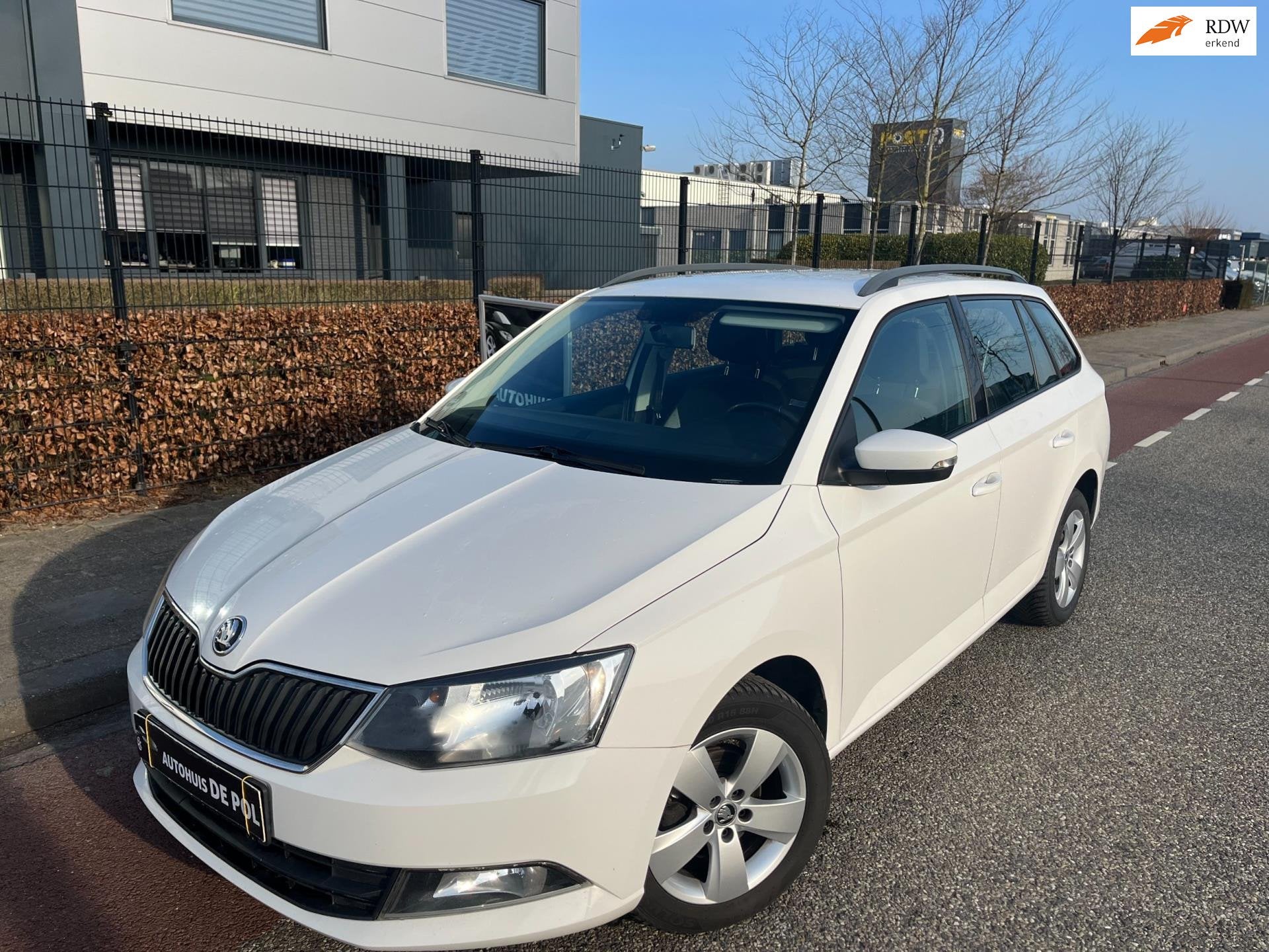 Skoda Fabia 1.0 TSI Style Cruise-Control Airco Multimedia vo, Voorwielaandrijving, Dealer onderhouden, Stof, Gebruikt